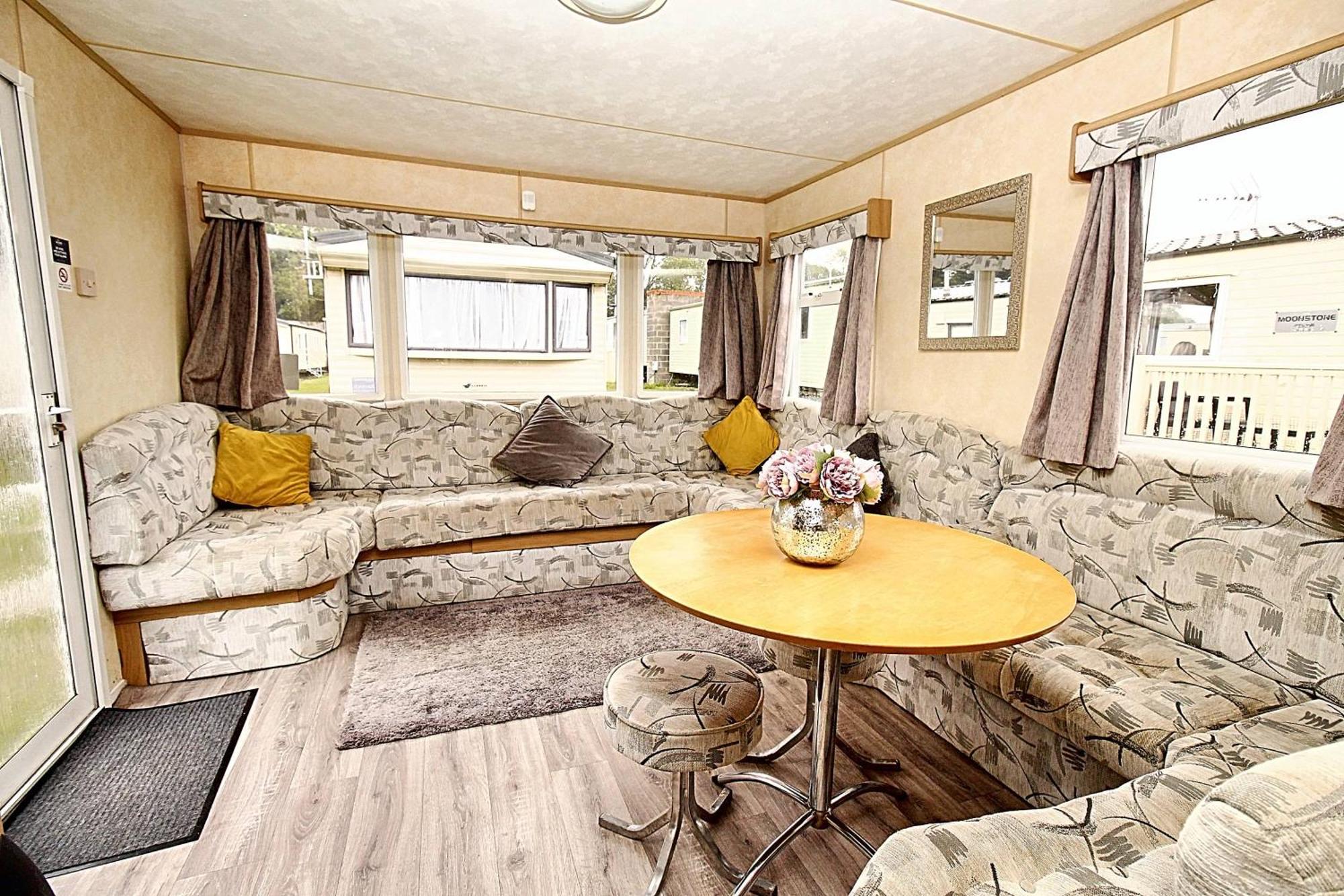 Villa Highfield Grange, Orchards Little Clacton Exterior foto